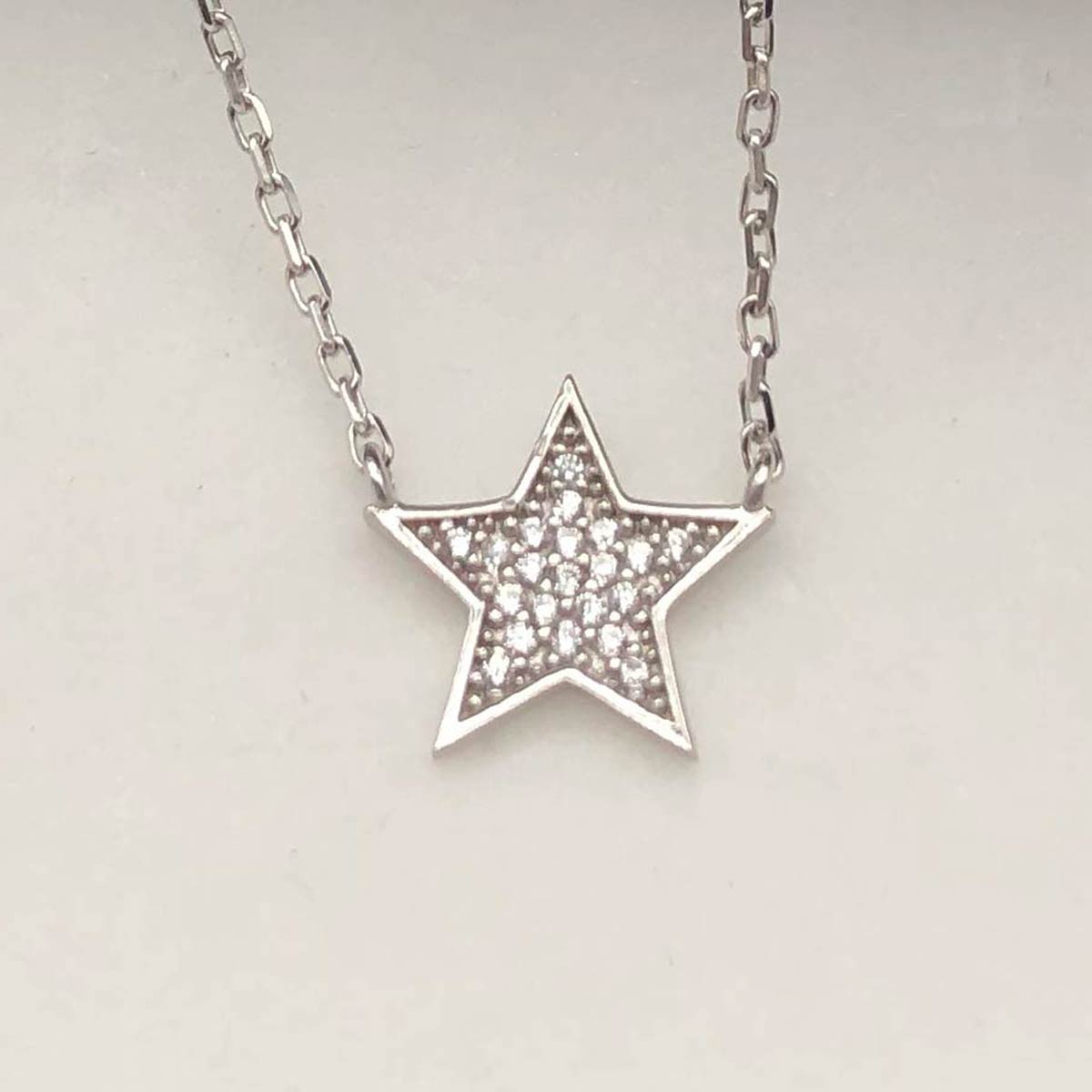 Sternanhaenger-kette